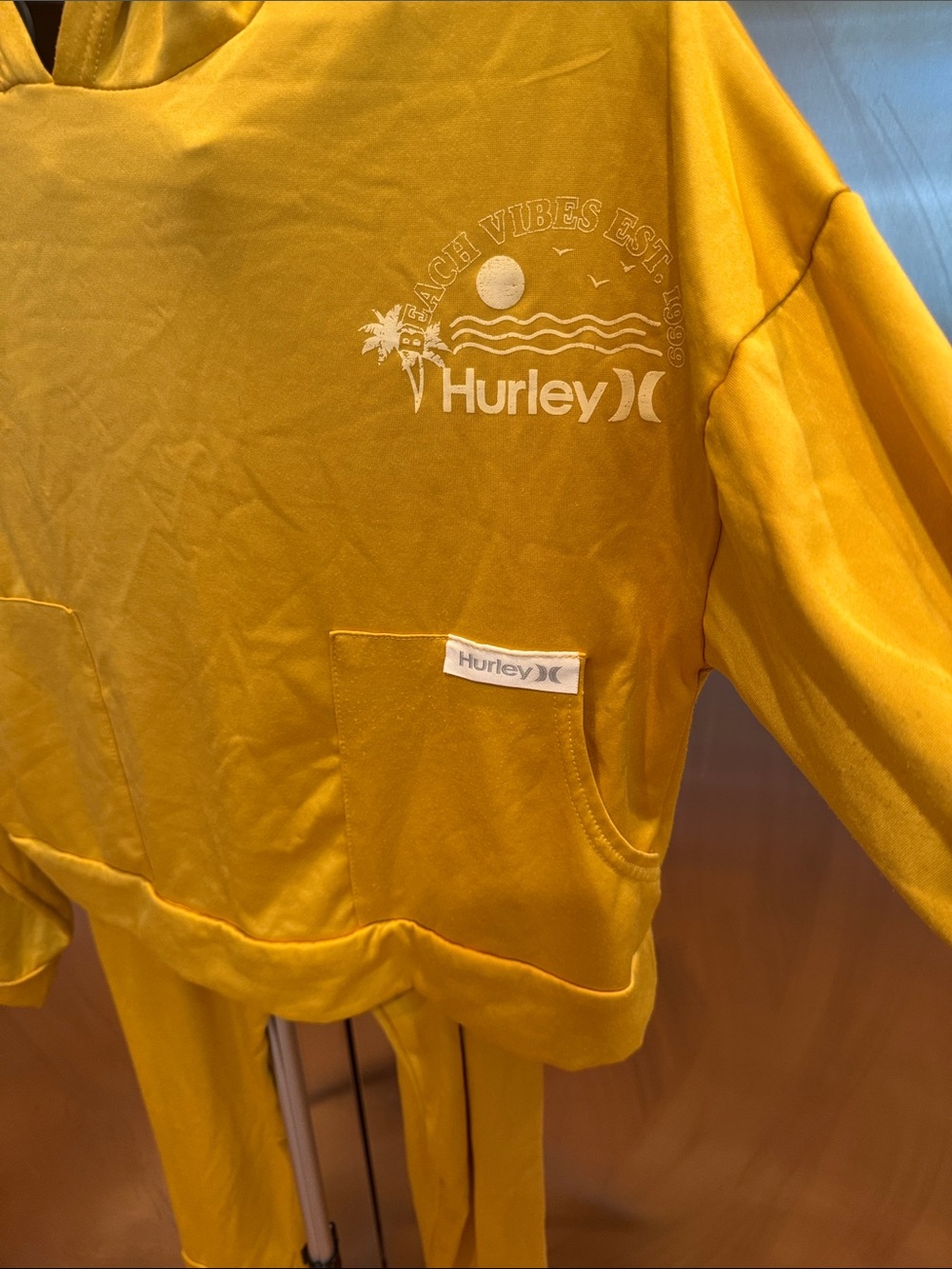 Hurley After Swim/Sun Cropped Lounge Set - Picture 2 of 12